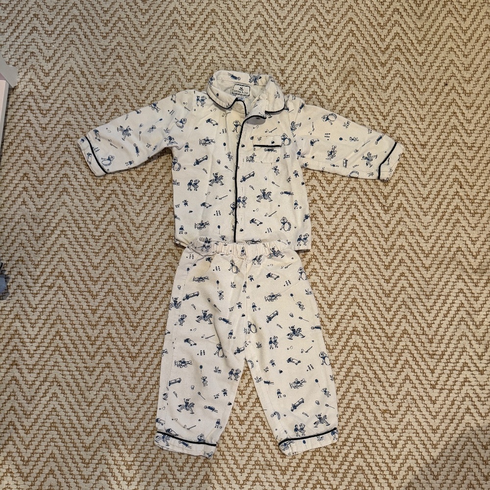 Childrens Petite-Plume antique toys Pajamas, size 3T